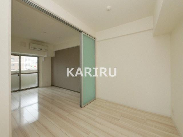 BROU上町台(ブラウウエマチダイ)の居間・リビング