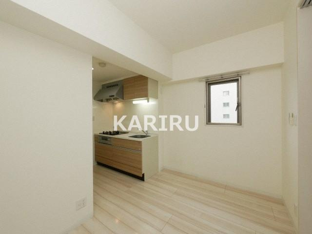 BROU上町台(ブラウウエマチダイ)の居間・リビング