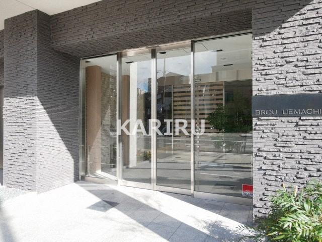 BROU上町台(ブラウウエマチダイ)のエントランス