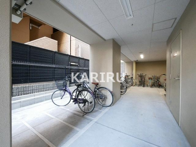 BROU上町台(ブラウウエマチダイ)のロビー