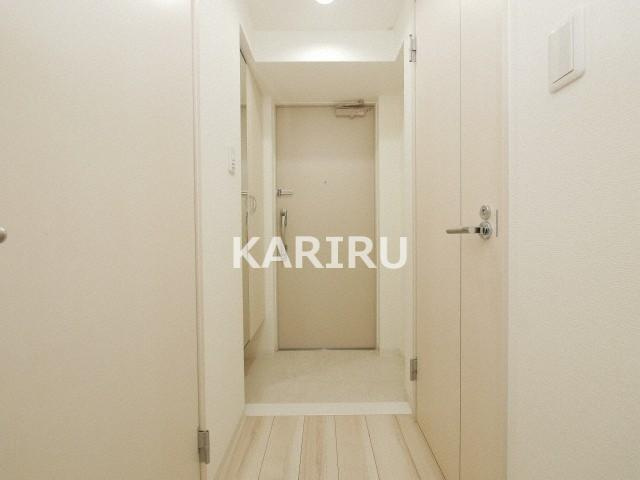 BROU上町台(ブラウウエマチダイ)の玄関