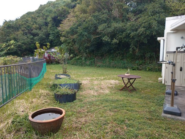 恩納村真栄田中古物件の庭