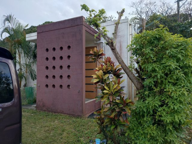 恩納村真栄田中古物件の庭