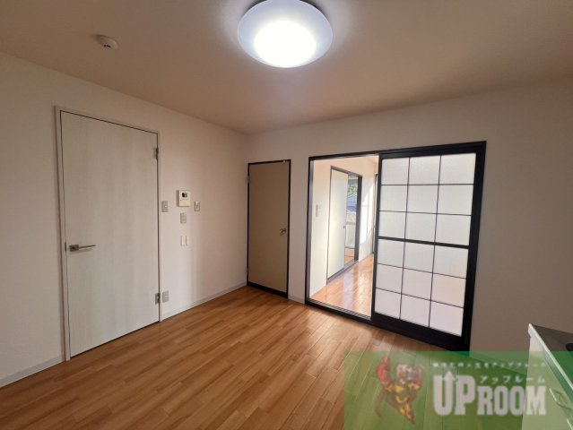 ジョヴィアルの居間・リビング