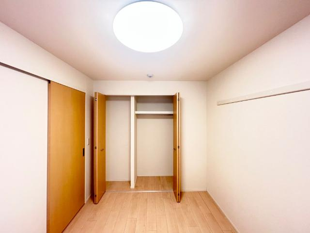 エスポワールせんげん台の収納|クローゼット（イメージ）