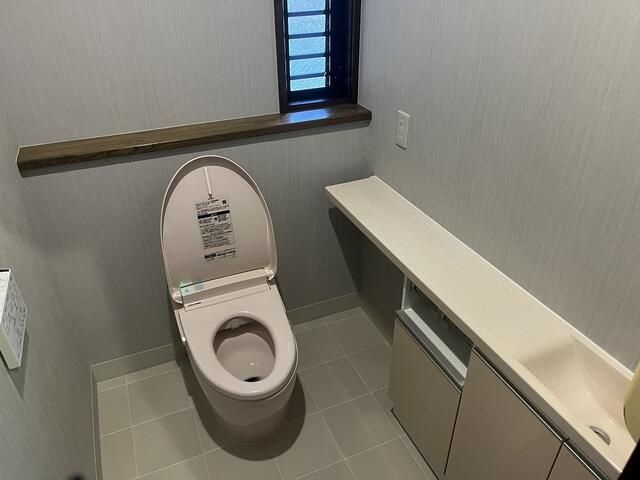 浅間町貸家のトイレ