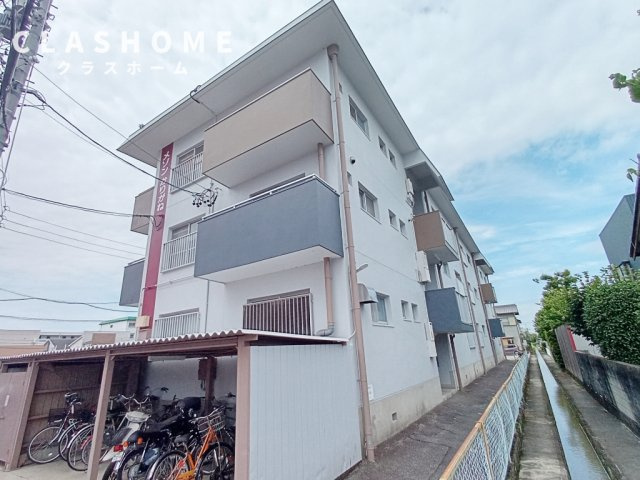 メゾンかりがねの外観