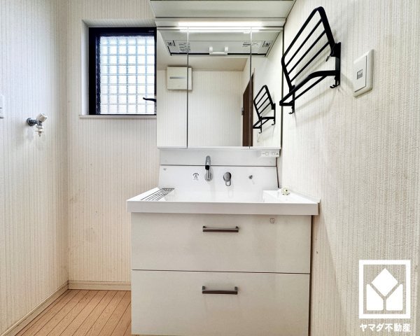 大津市唐崎1丁目の独立洗面台