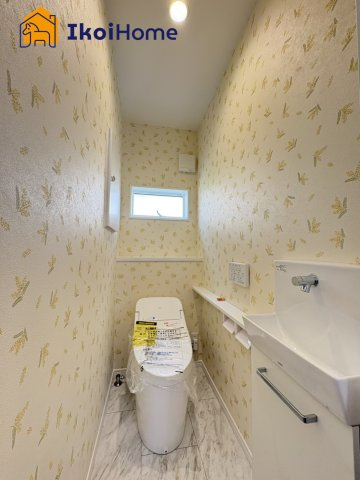 神戸西区秋葉台3丁目　新築戸建のトイレ|【ホームページに現地動画掲載中】●年中無休：当日予約可●トイレが2か所あるので夜中もや朝も楽ちん。