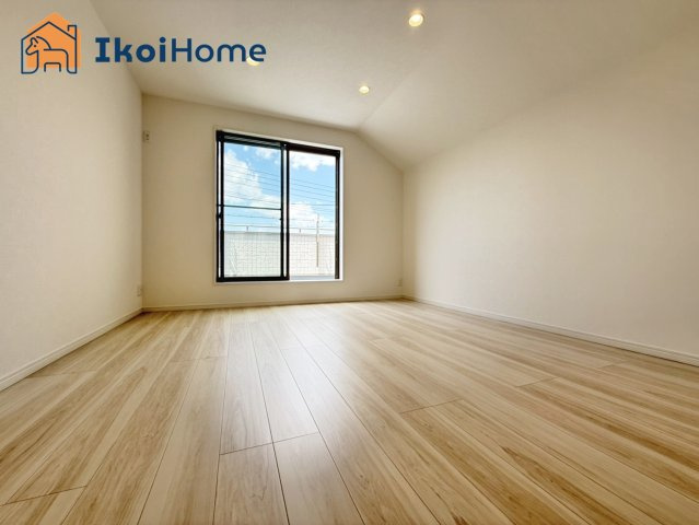 神戸西区秋葉台3丁目　新築戸建の寝室|◆同社施工例◆年中無休：当日予約可●より一層フローリング強くする10年保証のコーティングもご用意