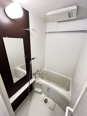 エスリード大阪城アクシスの浴室|同物件別部屋の写真です。
