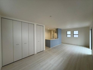 【居間・リビング】 | 旭区中白根1丁目 全1棟 | LDK 20.5帖