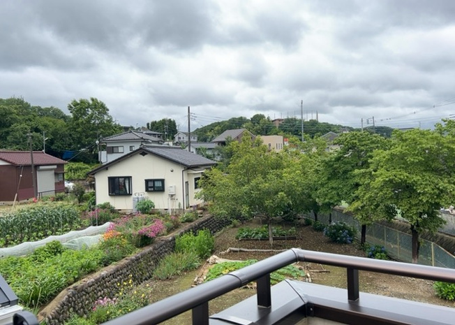 【展望】 | 眺望を気にして物件を探す場合、前面に建物が建っていないか現地で確認しましょう！前面に建物があると景色はもちろん、日当たりや風通しにも影響が出てきます。住んだ時のことを想像しながら現地見学をしましょう。