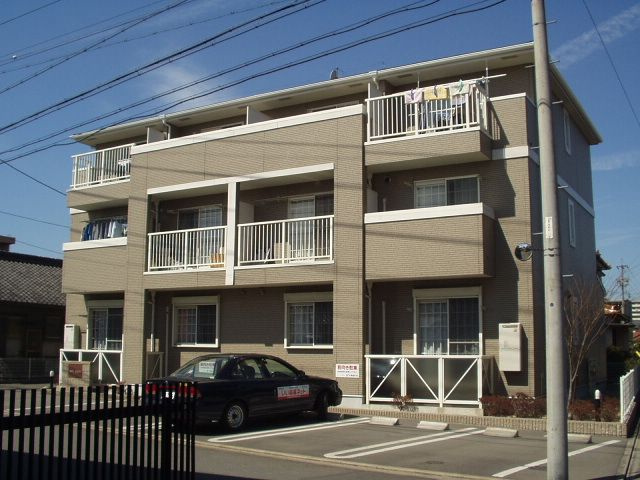 メゾンまえはた