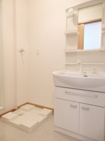 メルヒェンシュロースの洗面所|広い洗面スペース