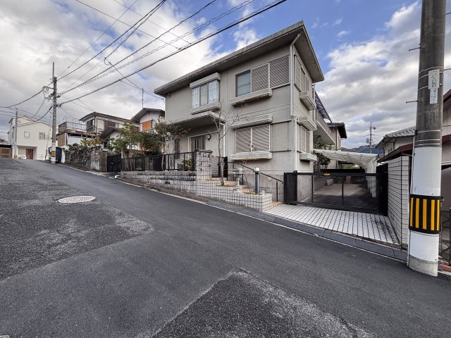 中古戸建　長楽寺3丁目の前面道路含む現地写真