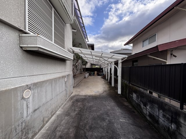中古戸建　長楽寺3丁目の駐車場