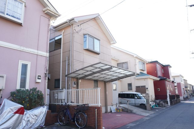 草加市青柳8丁目 中古建ての外観