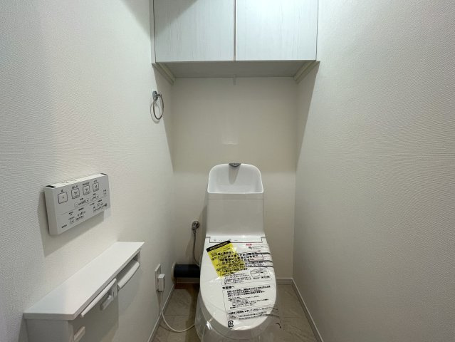 自宅で温泉三昧！ルーバルで整い三昧！今夜のご飯はすしざんまい！な、『グランシティ横濱保土ヶ谷』リフォームのトイレ|シンプルで使いやすいトイレです