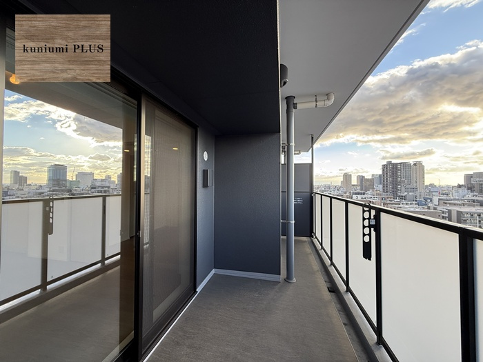 ジオタワー堺筋本町のバルコニー