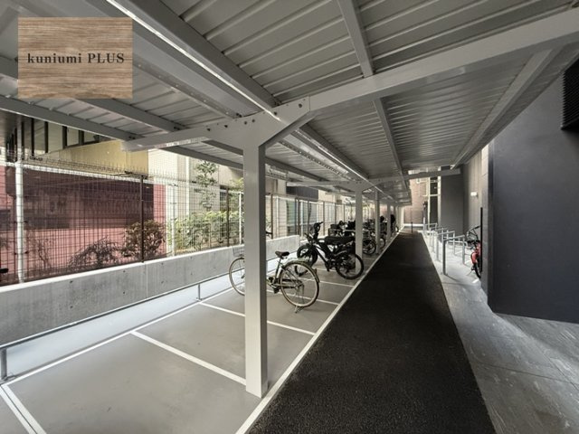 ジオタワー堺筋本町の駐輪場