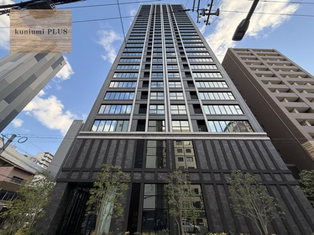 ジオタワー堺筋本町の外観