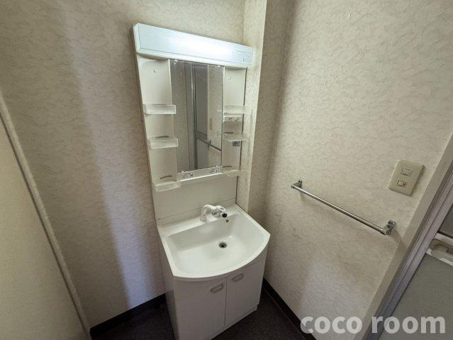 石津レジデンスの洗面所