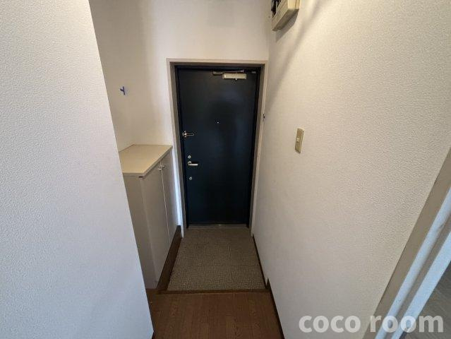 石津レジデンスの玄関