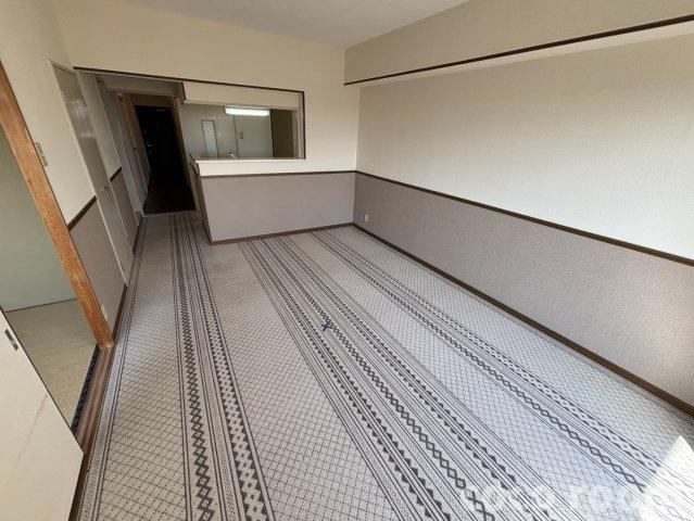 石津レジデンスの居間・リビング