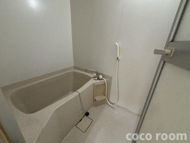 石津レジデンスの浴室