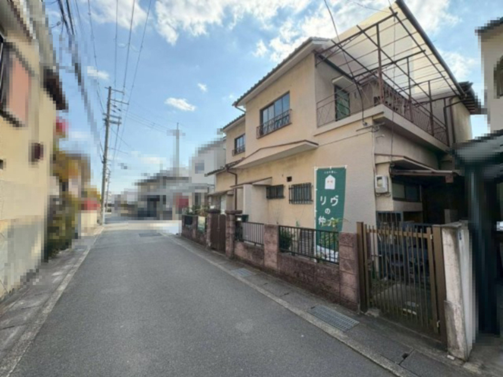 【成約済】長岡京市滝ノ町2丁目　　の前面道路含む現地写真|阪急京都線「西向日」駅まで徒歩約10分になり、生活に必要な施設も充実しております！