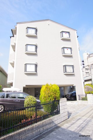 ミレニアムの外観