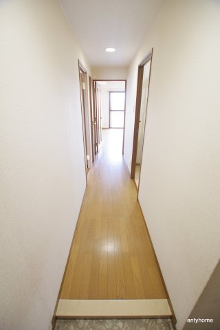 ミレニアムの内装