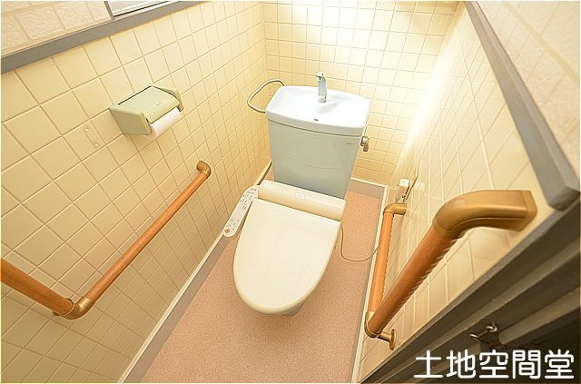 永犬丸南町５丁目　離れ付き平屋のトイレ