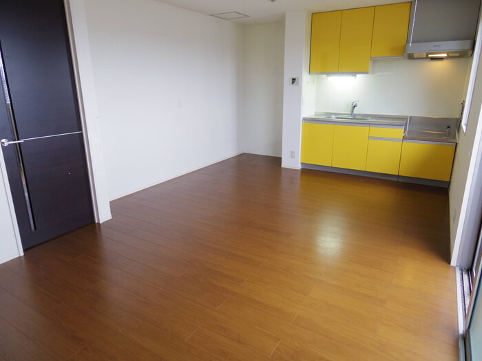 カーサ フェリーチェ ABの居間・リビング|リビング