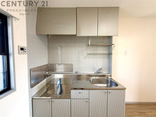 窓付きの浴室です☆