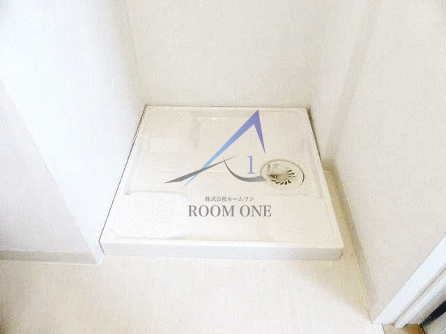 バージュアル武蔵小杉の設備|洗濯機置き場です。