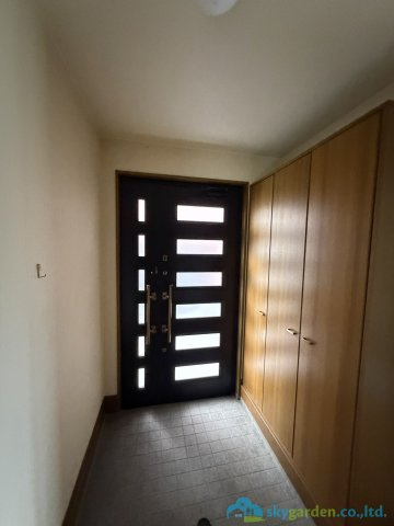 厚木市小野　中古戸建の玄関