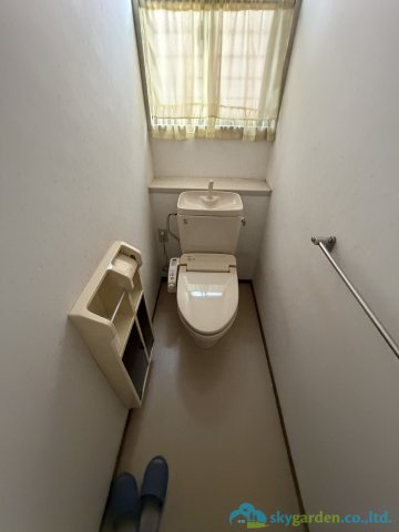 厚木市小野　中古戸建のトイレ