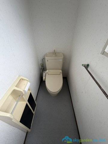 厚木市小野　中古戸建のトイレ
