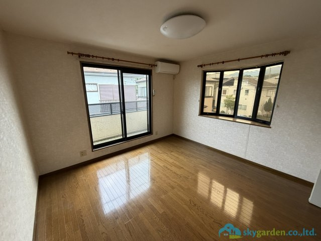 厚木市小野　中古戸建の洋室