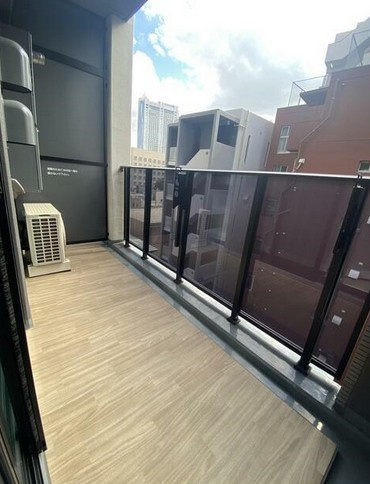 【バルコニー】