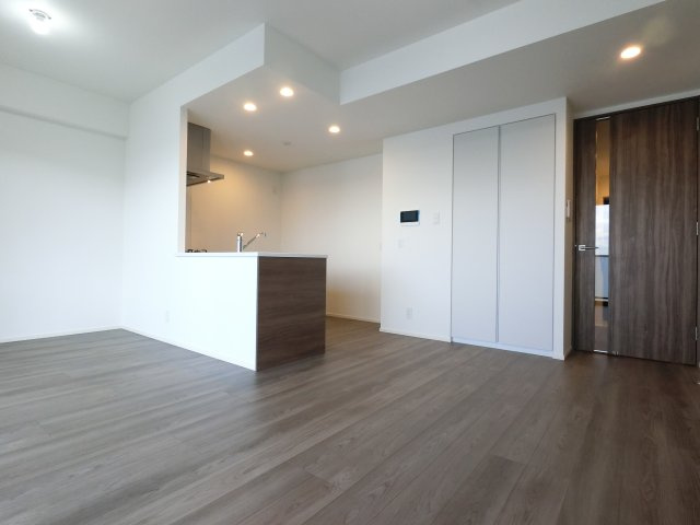 センチュリー千葉みなとの居間・リビング