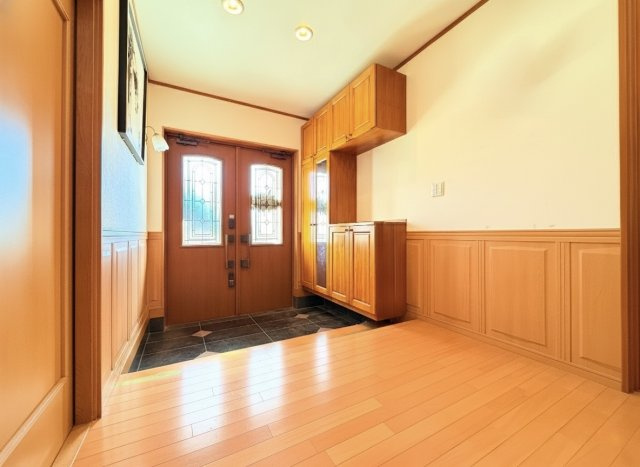 神栖市太田中古戸建の玄関