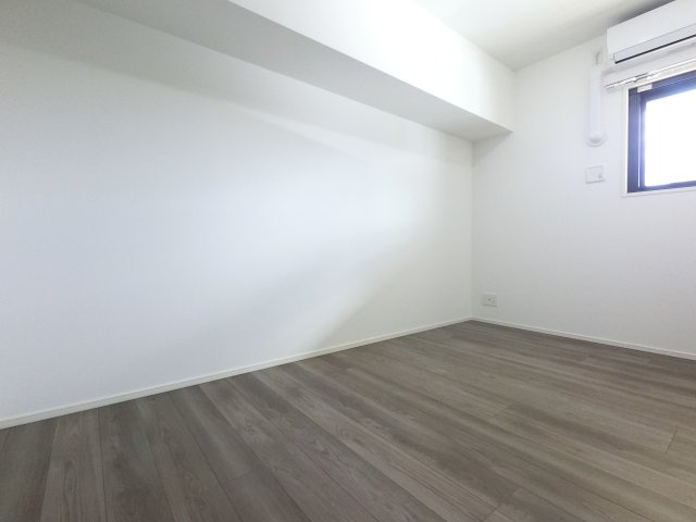 センチュリー千葉みなとの洋室