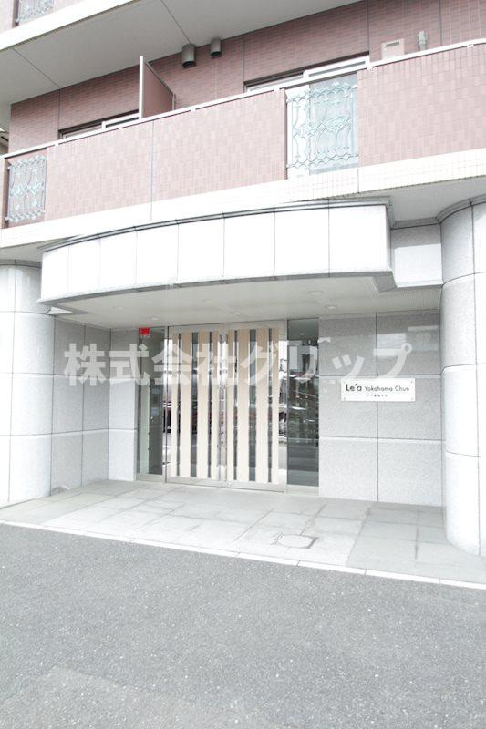 Le'a横濱中央のエントランス