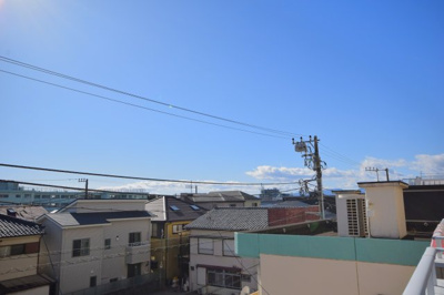 【周辺】 | 平塚市花水台☆３階建３ＳＬＤＫリフォーム中古戸建-太陽光発電設備-53-6- | ３Fバルコニーからの眺望写真
