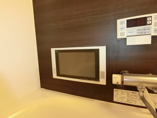 プリマヴェーラ花の木 弐番館の設備|浴室にTVがあります