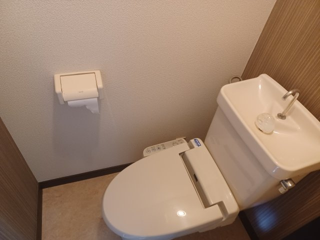 北原台ガーデンのトイレ|別号室の参考写真です。