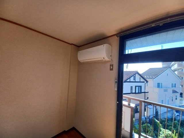 北原台ガーデンの洋室